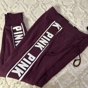 NWT. VS pink skinny joggers.